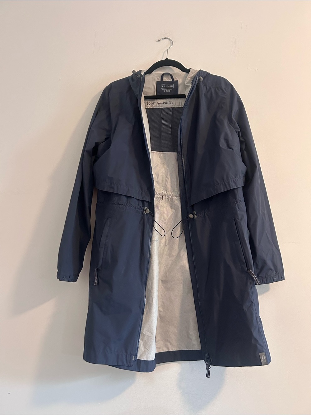 L.L. Bean Women's Navy Hooded Raincoat
